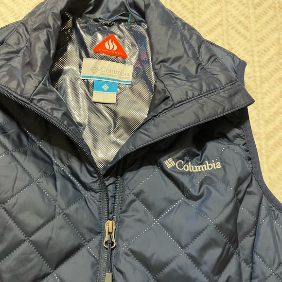 Columbia Navy Quilted Vest Small Omni Heat - Picture 2 of 5